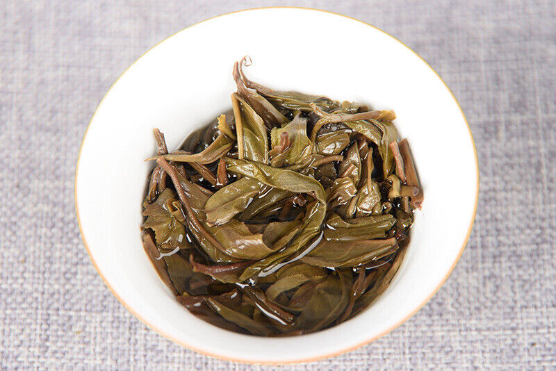 100g Yiwu Ancient Tea Tree Yunnan Tea Pu-erh Raw Tea Tea Cake