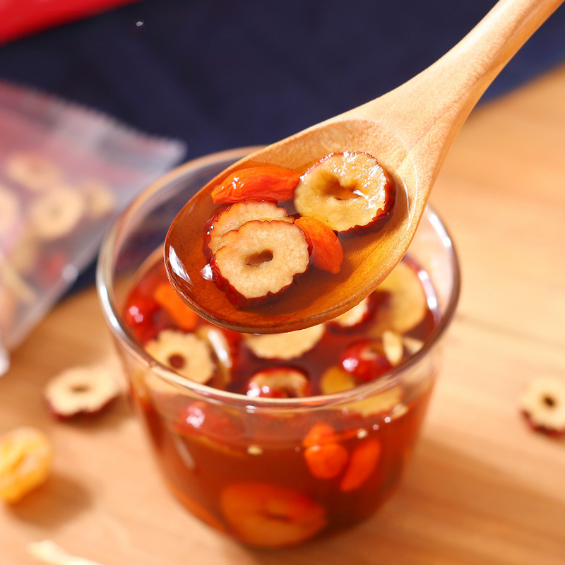 Brown sugar ginger tea longan jujube goji berry black sugar ginger jujube tea