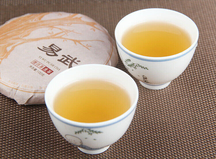 100g Yunnan Yiwu District Yiwu Sun Green Pu'er Raw Tea Cake Seven Seed Cake Tea