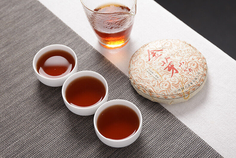 100g Yunnan Raw Material Puerh Cake Tea Golden Bud Small Cake Palace Ripe Tea