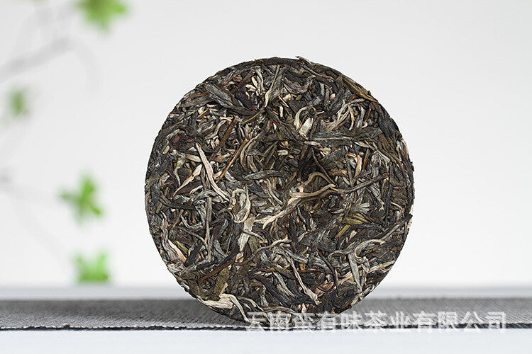 100g Yiwu Mellow Fragrance Yunnan Puerh Raw Tea, Old Tree Tea