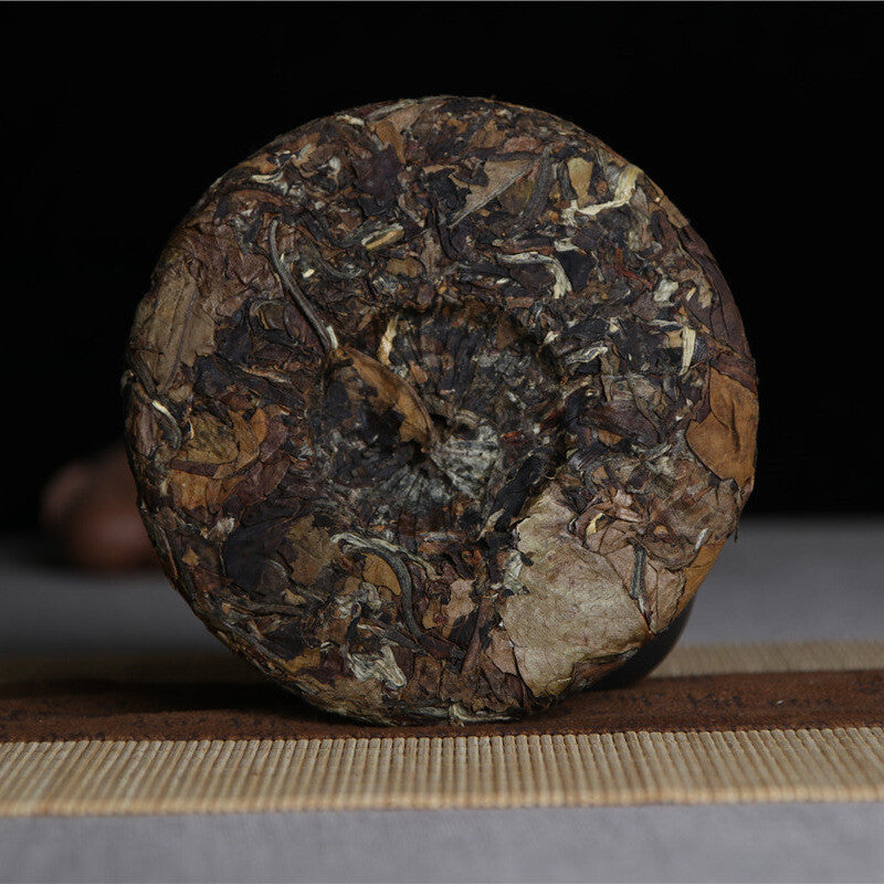 100g Yunnan Weißer Tee – Alte Baum Teeblätter, Tortenform