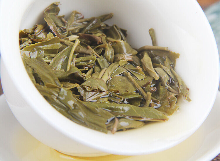 100g Yunnan Menghai Sleeping Deer Mountain Sun Green Pu'er Raw Tea Cake