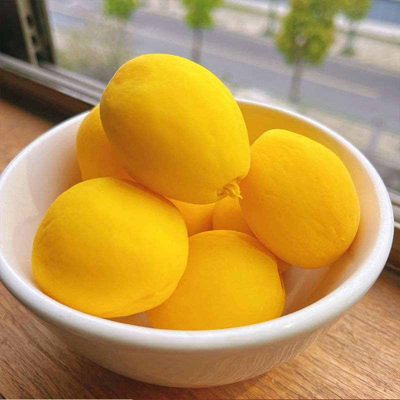 脆桃凉果Lock Throat Peach Classic Cold Fruit Nostalgic Snacks Sweet And Sour Snacks