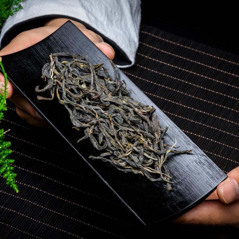 100g Yiwu Mountain Ancient Trees Pu-erh Tea Yunnan Pu'er Green Tea Raw Puerh Tea