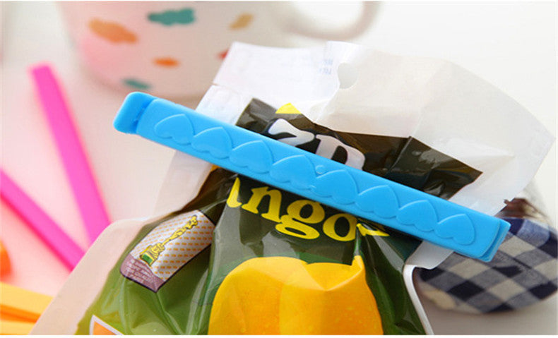 Sealing clip 5pcs/lot Printing large Korean love freshness seal clip Food sealing clip 5 installed Bag clip 11*1.4cm 5g
