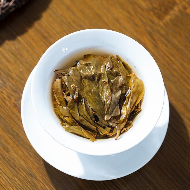 CIFbuy Raw Pu-erh Tea Bulang Mountain Ancient Tree Cake Menghai Region 100g Sweet Aroma
