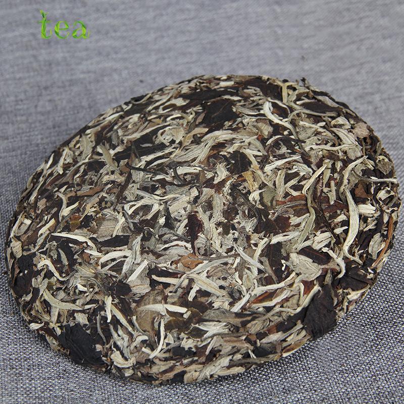 CIFbuy Yunnan Tea "Lunar White Cake" Pu'er from Jingmai Mountain Ancient Tree, 357g, Precious White Tea
云南茶月白饼普洱景迈山古树白茶357g珍品