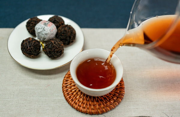 8g/pastille Icelandic Dragon Pearl Pu-erh Ripe Tea Small Tuocha Dragon Pearl