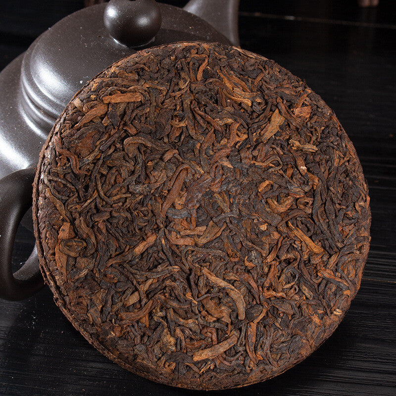 Premium Yunnan Pu-erh Ripe Tea Cake 100g Golden Buds Royal Collection Secondary image