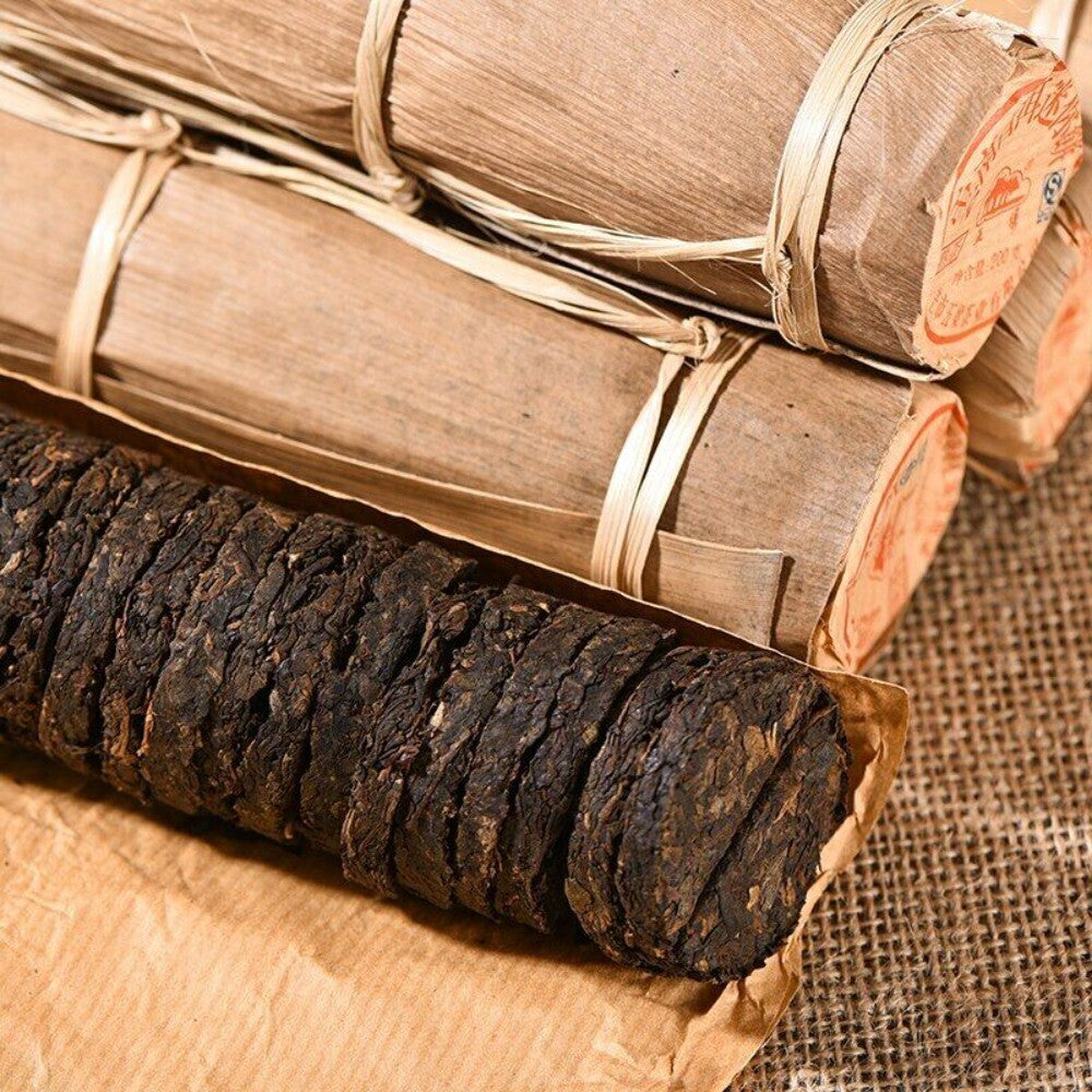 Yunnan Ripe Puer Mini Cake 200g Premium Aged Shu Tea Natural Loose Leaf Secondary image