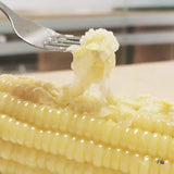 White sweet glutinous corn, fresh sticky corn cob, corn cob, low-fat fast food
