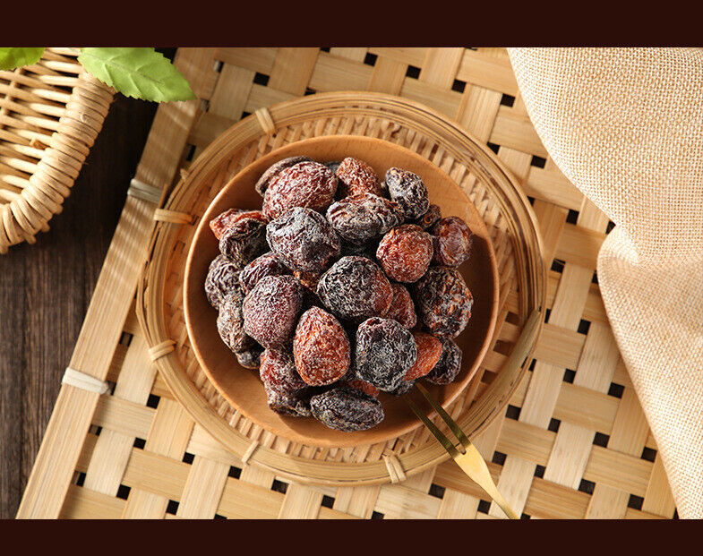 Snow plum fruit, dried candied fruit, sweet and sour plum, nine plum words