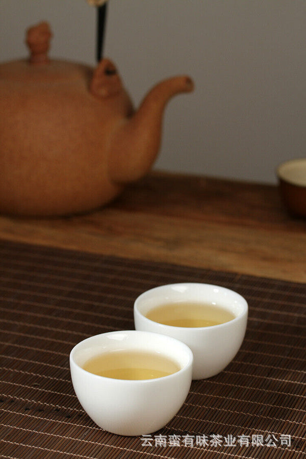200g Yunnan Pu'er Tea Bannuo Ancient Tree Tea Pu'er Raw Tea Small Cake Tea