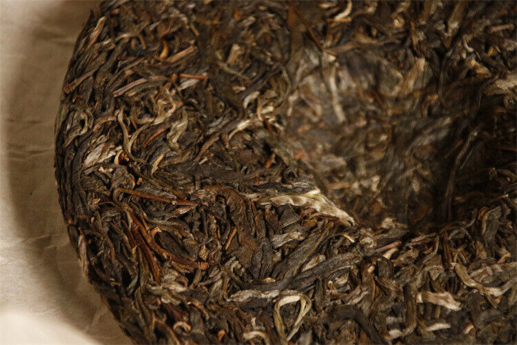 357g Yiwu Ancient Tree Tea Mint Hetang Pu'er Tea Raw Tea Cake Fresh and Elegant