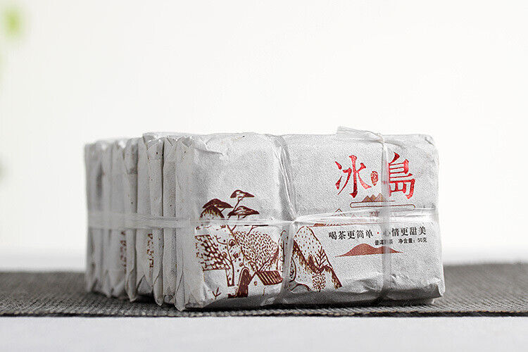 50g Yunnan Pu'er Icelandic Mellow Old Tree Ripe Chocolate Tea Brick Spring Tea
