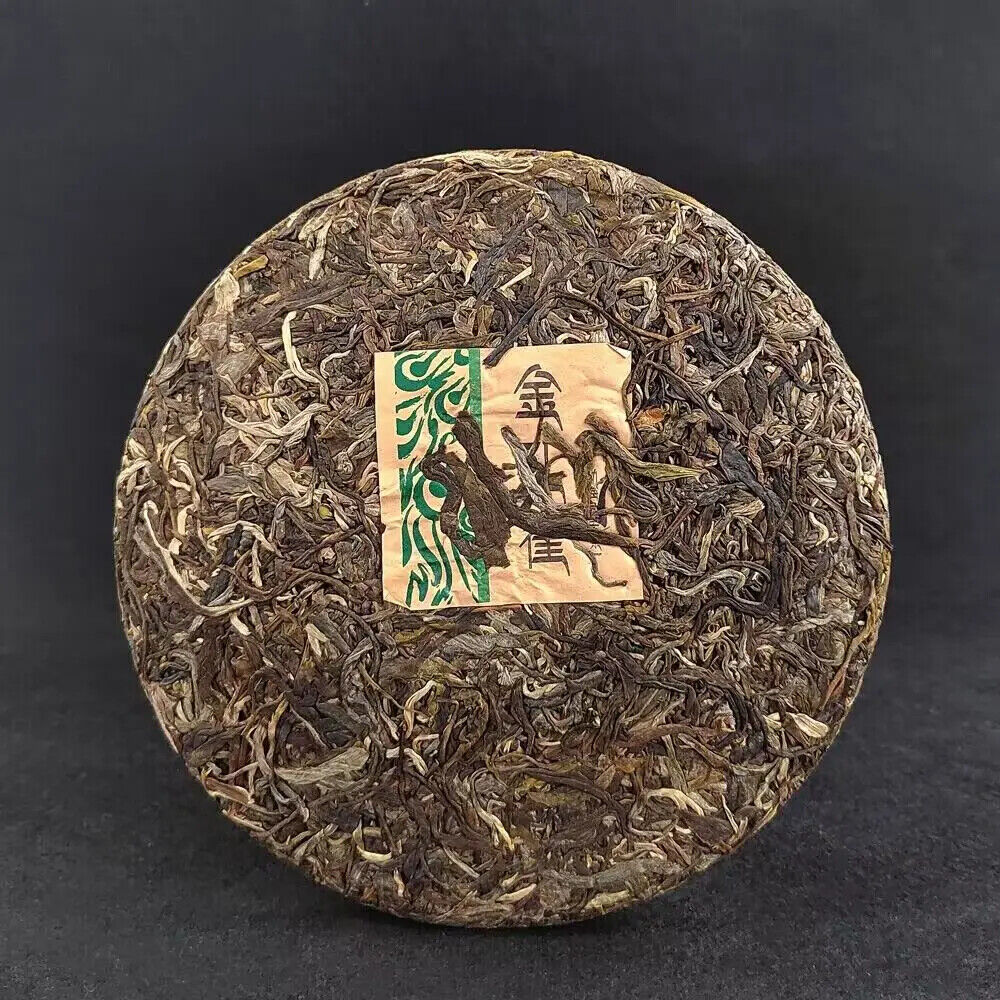 357g Yunnan Yiwu Peacock Puerh Cake Sheng Puer Tea Compressed Raw Puer Tea Cake Main image