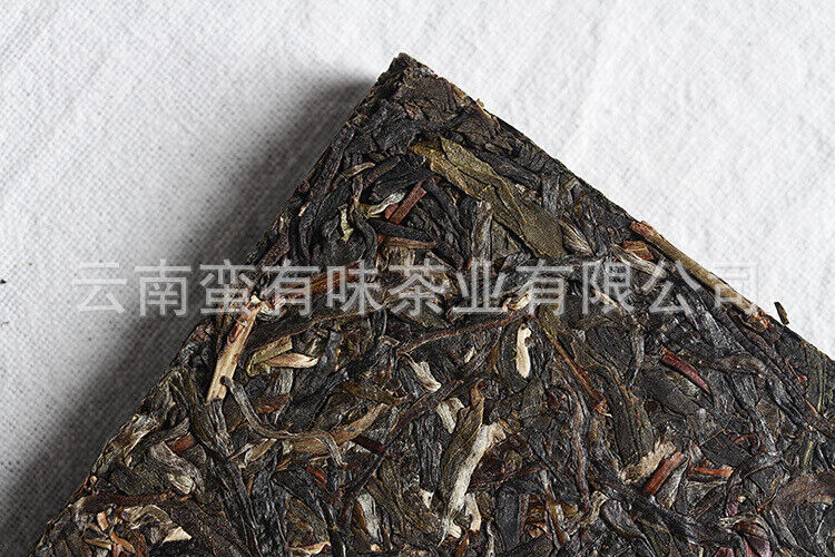 Yunnan Pu'er Tea Pu'er Square Brick Raw Tea Organic Healthy Tea 100g