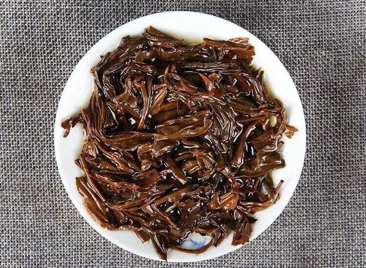 357G Chinese Famous Dian Hong Tea Old Tree Black Tea Cake