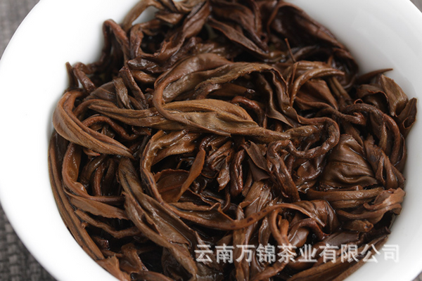 500g Yunnan Fengqing early spring Yunnan black tea honey fragrance red conch
