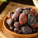 Snow plum fruit, dried candied fruit, sweet and sour plum, nine plum words