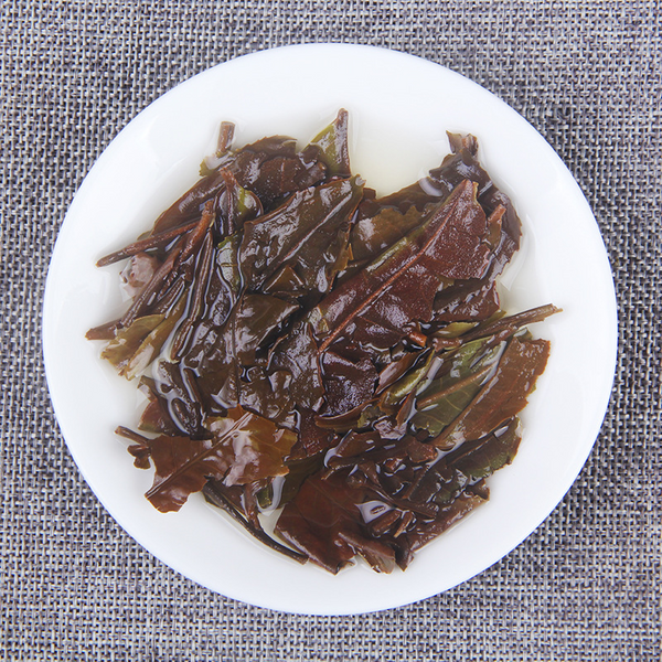 200g ancient Tree Tea Old Pu-erh tea weak tea Tea cake Sweet and tasty