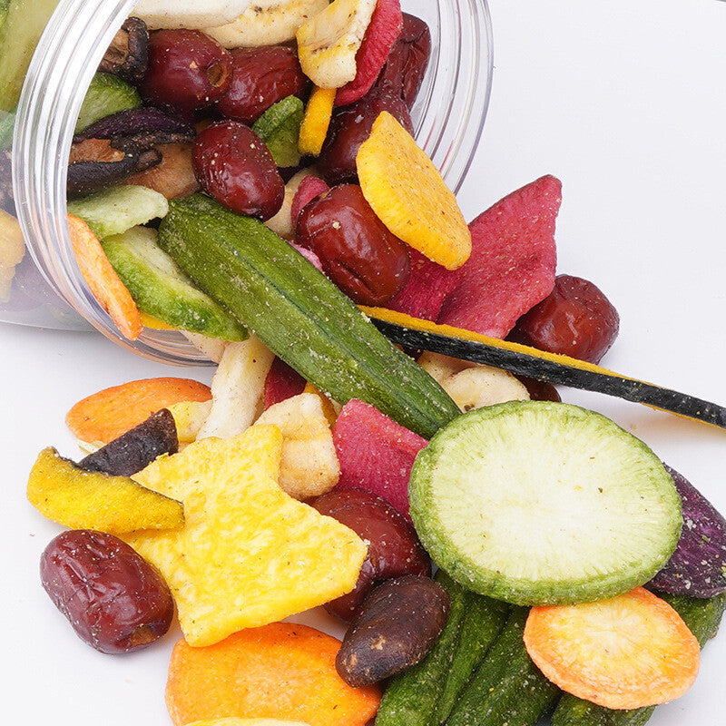 Getrocknetes Obst und Gemüse Gemischte knusprige vegetarische Snacks