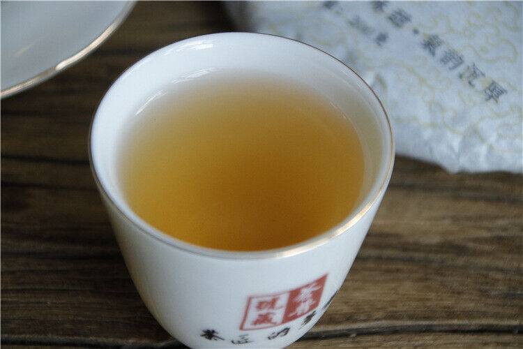 Plum turnip potted pond ancient tree raw tea cake cold plum aroma and deep charm