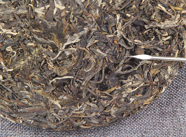 Pu-erh Tea Leaves Yunnan Pu-erh Tea Raw Tea Cake Old Tree Pu-erh