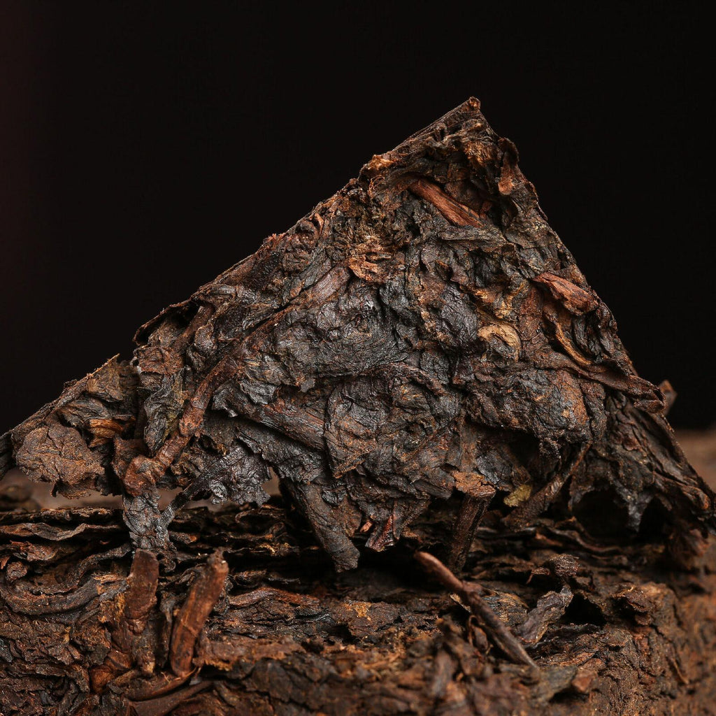 Lincang Xigui Ripe Tea Cake Tight-Pressed 250g Yunnan Pu-erh Tea