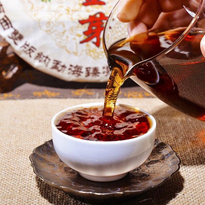 2010 '' Gold Bud'' Menghai Ancient Tree Shu Puerh Tea Cake,Ripe Puerh Tea357g Main image