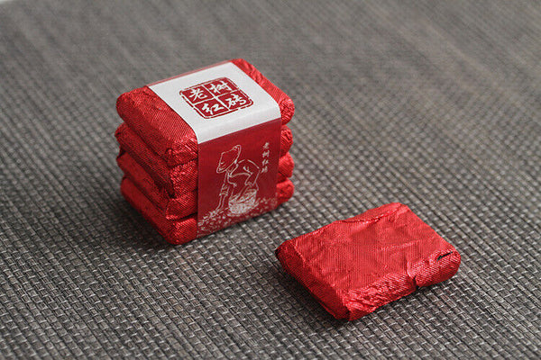 500g Yunnan Fengqing Kung Fu Black Tea Dian Hong Xiao Tuocha Golden Square Brick
