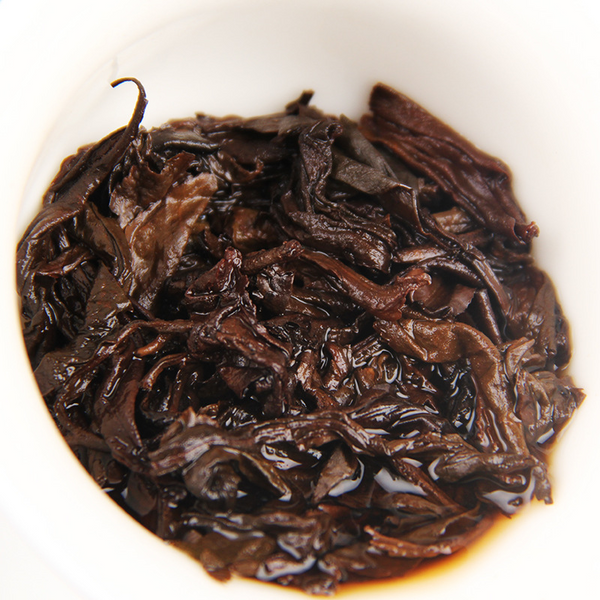 TeaAncient Tree Pu'er Tea Black Tea 300g Puerh Ripe Tea Aged Golden Bar Spring Tea