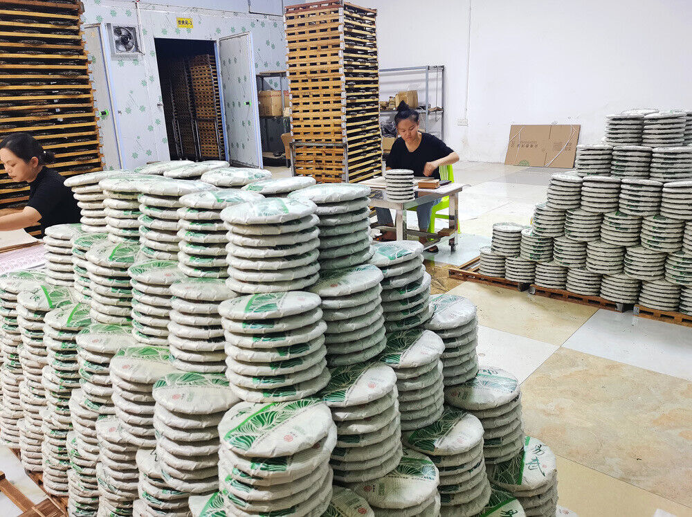 357g Yiwu Jiao Mu Pu'er Tea Raw Cake Yiwu Yunnan Seven Cakes Pu'er Tea