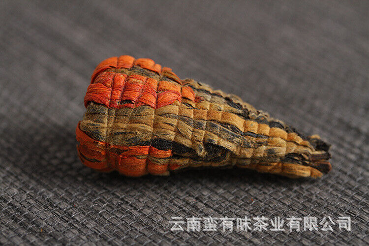 500g Yunnan Dian Hong tea Fengqing Early Spring Dian Hong Lily Pagoda