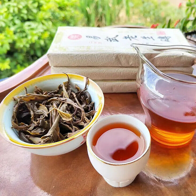 High Recommend Unfermented Puer Yiwu Old Brick High Quality 200g