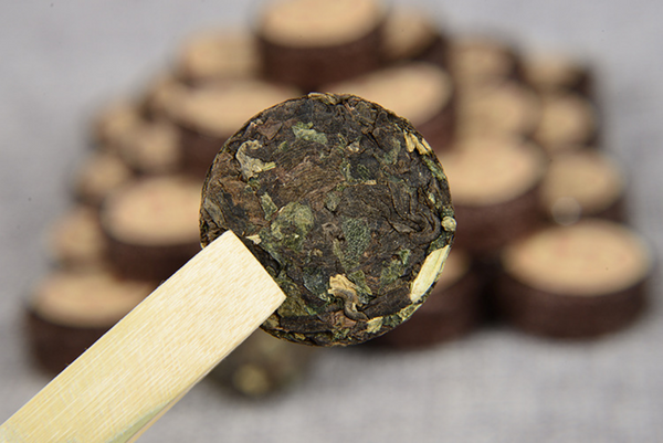 Yunnan Puerh Tea Strong Fragrant Small Jade Cake Glutinous Fragrant Ripe Tuo Tea