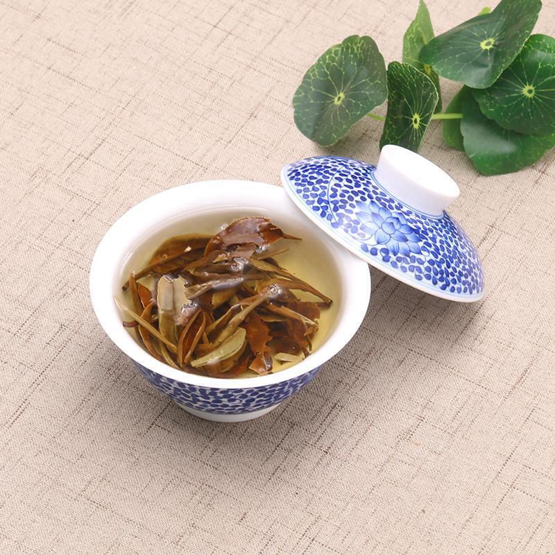 Natural and Healthy Handicrafts Chinese Moonlight White Puerh Tea Loose Leaf Secondary image