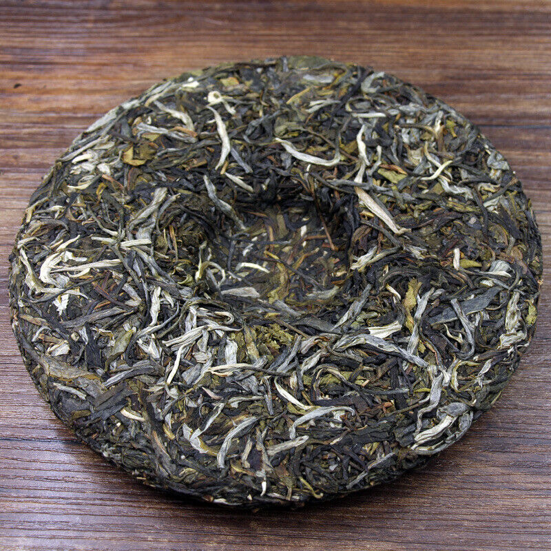 Thé Pu'er Cake du Yunnan 357g thé cru Pu'er Bingchun Yiwu Menghai Xigui