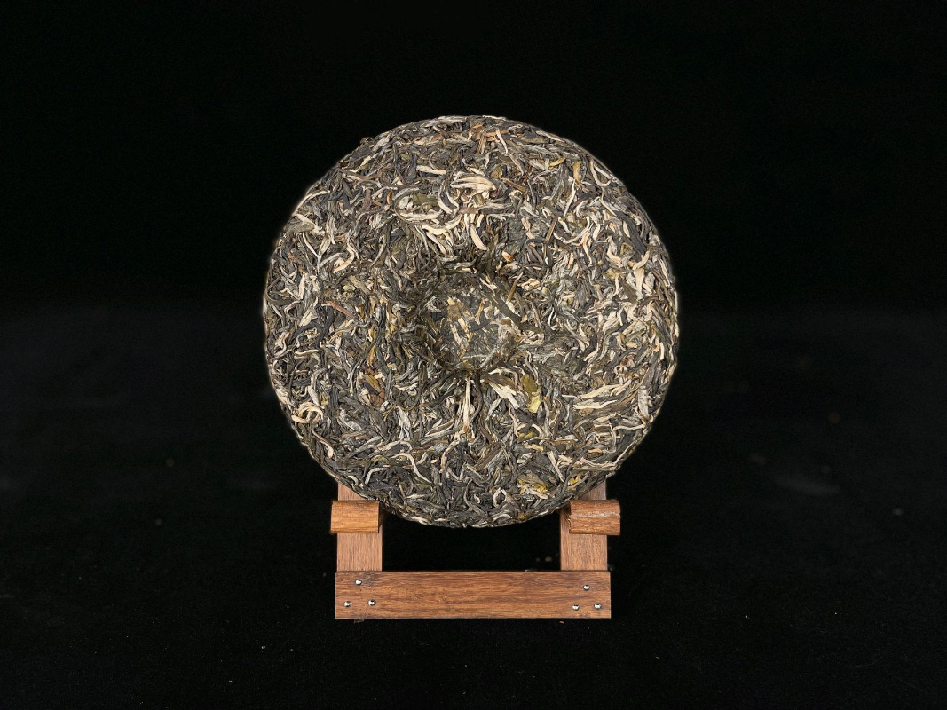 357g Yunnan Pu'er Raw Tea Cake Baiying Mountain Ancient Pure Material Raw Tea