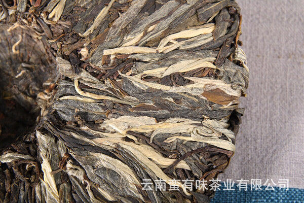 357g Yunnan Pu'er tea leaves Menghai Da Shu tea Putzi tea cake Pu'er raw tea