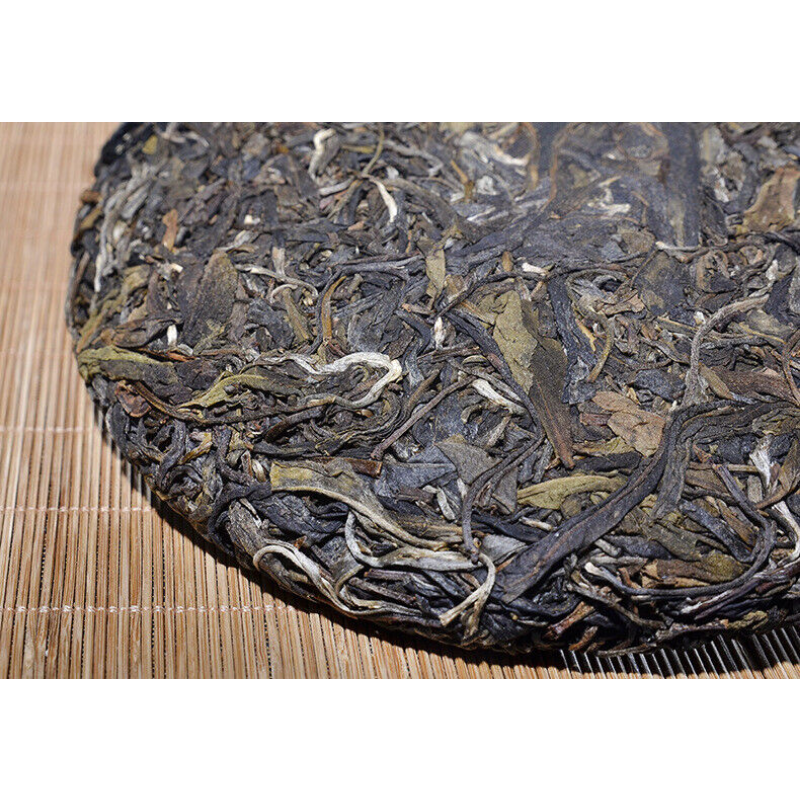Pu-erh Tea Cake Yiwu Ancient Tree Cha Tea Green Tea Health Care 357g Yunnan