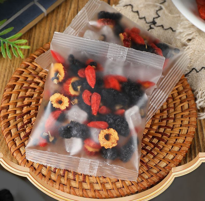 Healthy Mulberry and Black Goji Berry Flower Health Package
