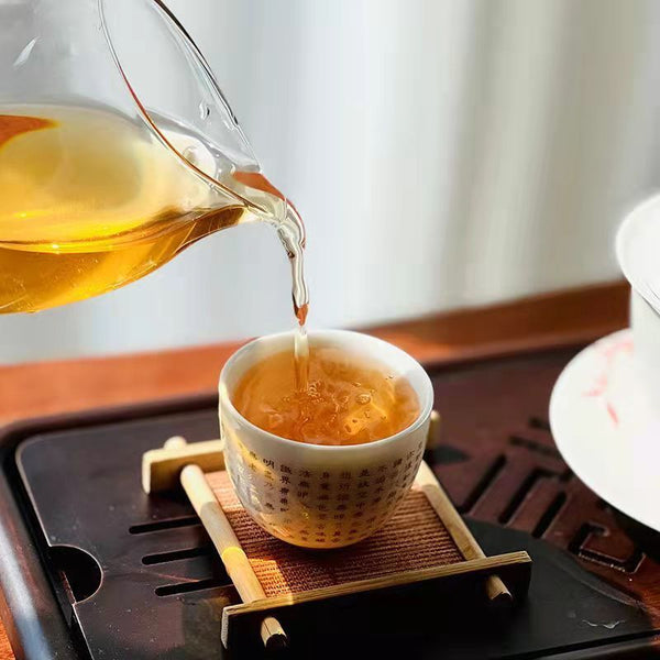 357g Yunnan Yiwu Aged Ancient Tree Raw Pu'er Tea Cake 易武正山357g普洱茶饼