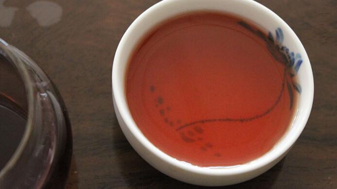 Yunnan tea Heicha overflow black Pu'er Tea Menghai origin supply  puer 357g