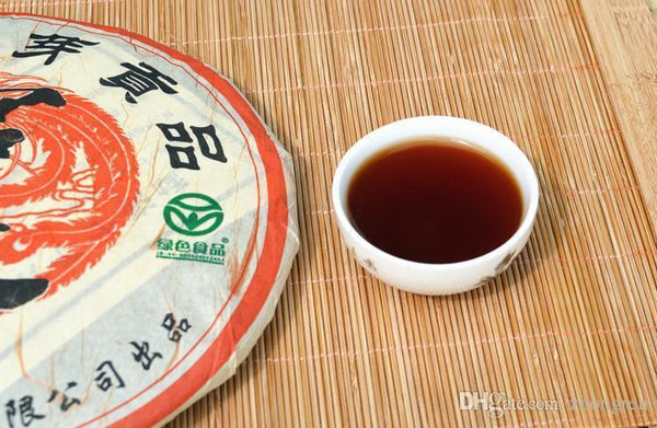 Yunnan Banzhang Jinya Pu'er Tea Ancient Pure Material Green Tea Cake Health 357g