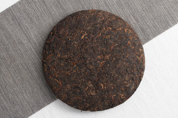 Yunnan Puerh Ripe Tea Dry Storage Ripe Tea Menghai Flavor Seven Seed Cake 357g