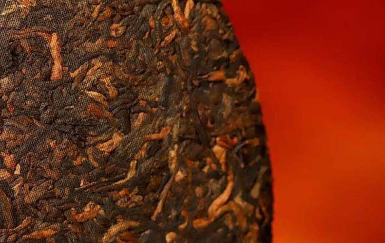 Yunnan Pu'er Tea Lincang Iceland Ripe Tea Cake Tea 357g Pu'er Tea Cake