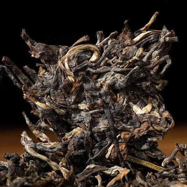 Pu'er Tea Cake Authentic Icelandic Pu'er Raw Tea Yunnan Qizi Cake Tea 357/g