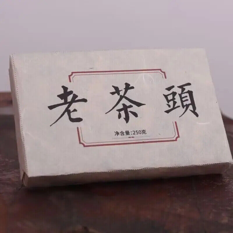 Old Laochatou Yunnan Pu'er Compressed Tea Bulang Mountain Puer Tea Brick 250g